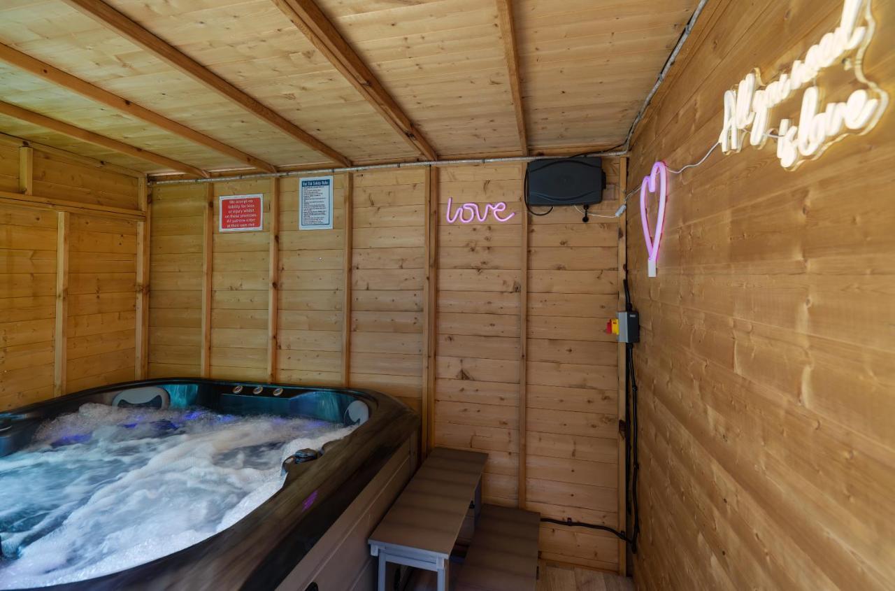 Perfect Couple Retreat To Unwind&Relax With Hottub Apartment Peacehaven Exterior photo